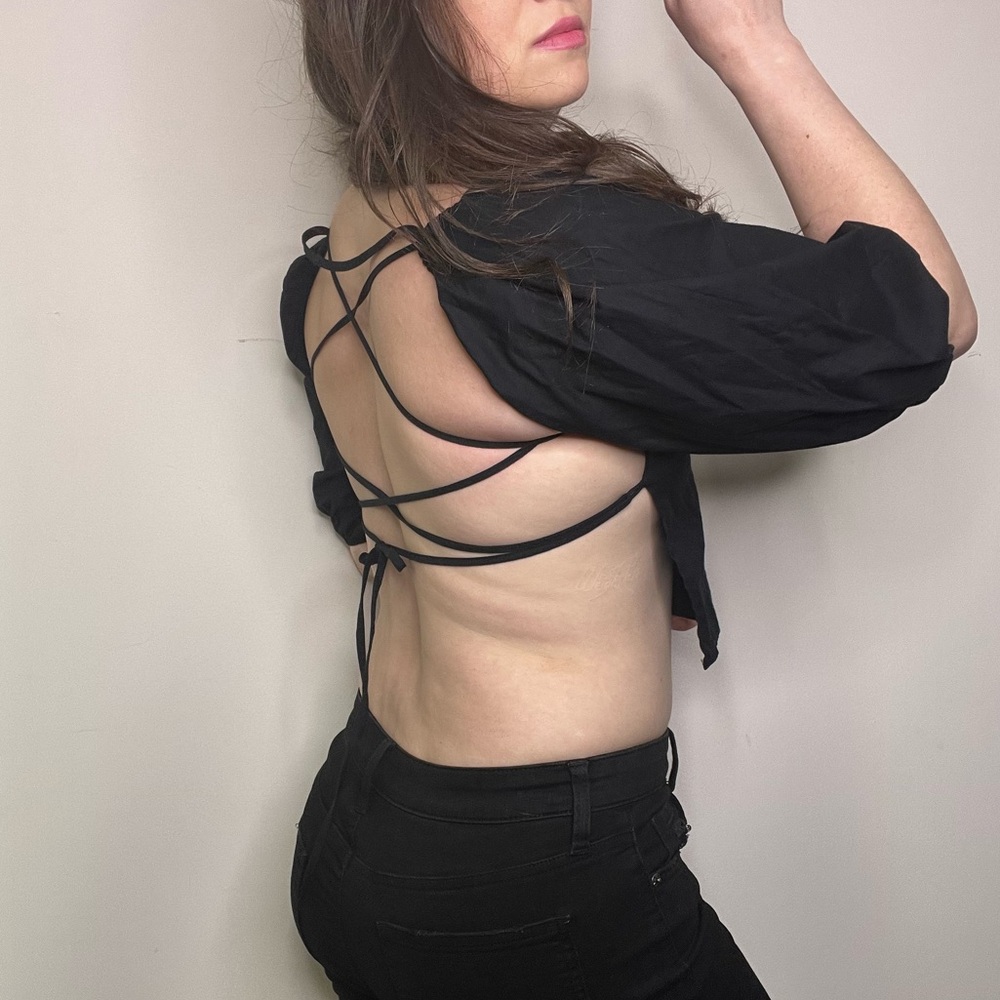 Reformation Open Back Puff Sleeve Lace Up Blouse Top in Black Size XS/S - Picture 10 of 10